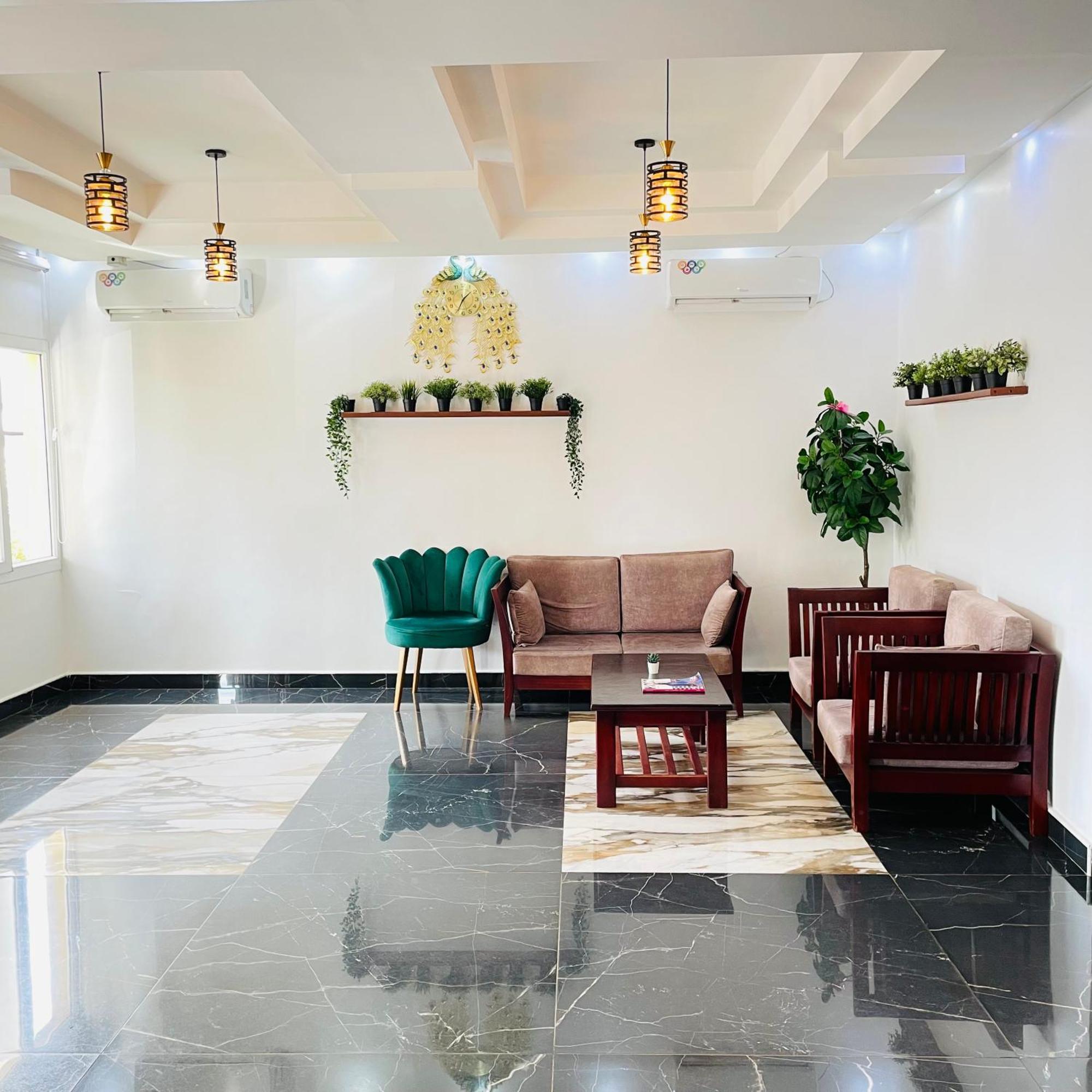 Cincinnati Hotel Yaounde Exterior photo